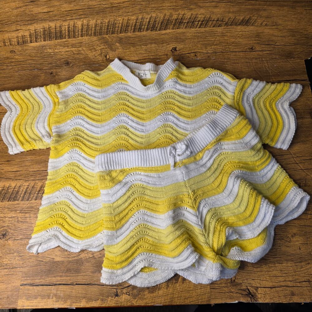 Jessica Simpson Yellow White Knit Sweater short set size Large 10/12